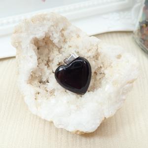 Szív formájú ónix medál nyakláccal 1