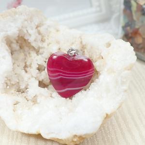 Szív formájú sávos achát medál nyakláccal 2