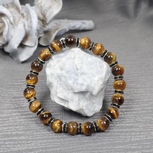 Tigrisszem karkötő fekete díszekkel