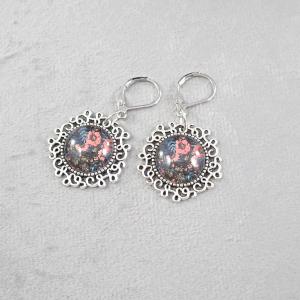 Virágos, lencsés fülbevaló