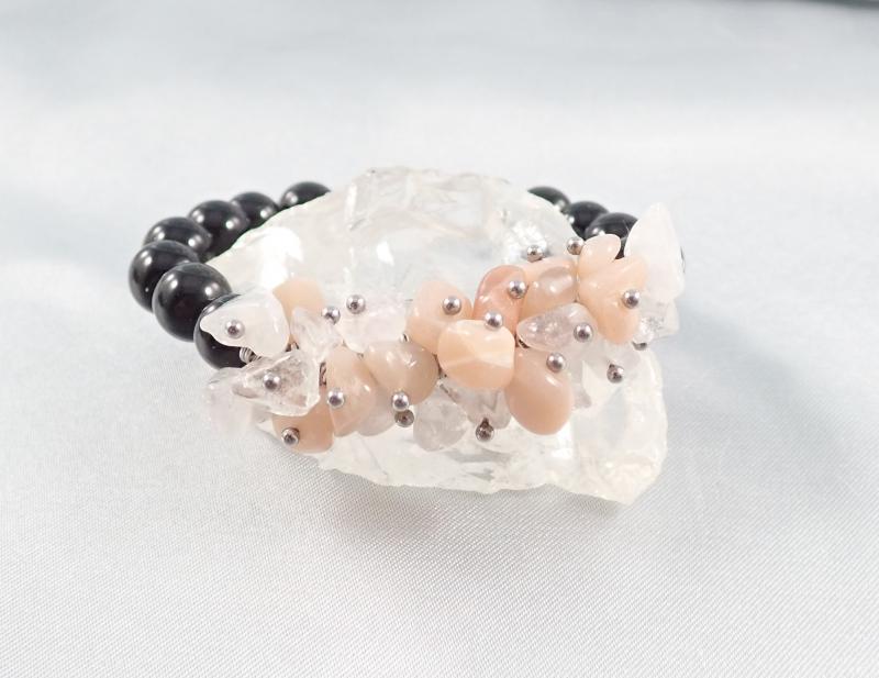 Föld és fény – holdkő és hegyikristály karkötő