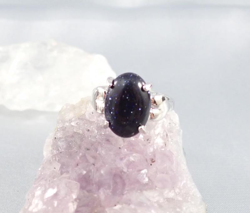 Gyűrű kék napkővel