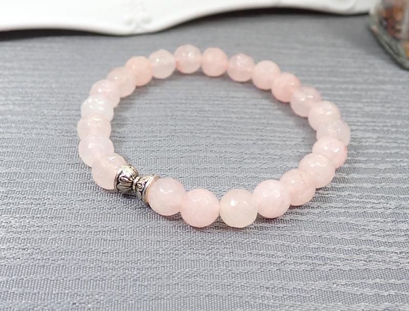 Halvány achát karkötő, csiszolt