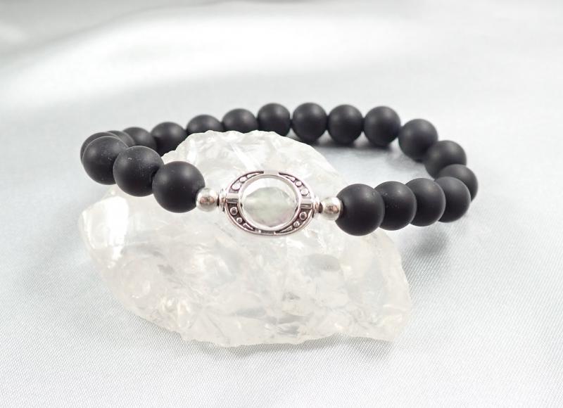 Holdkapu karkötő, fekete, egy gyöngyös