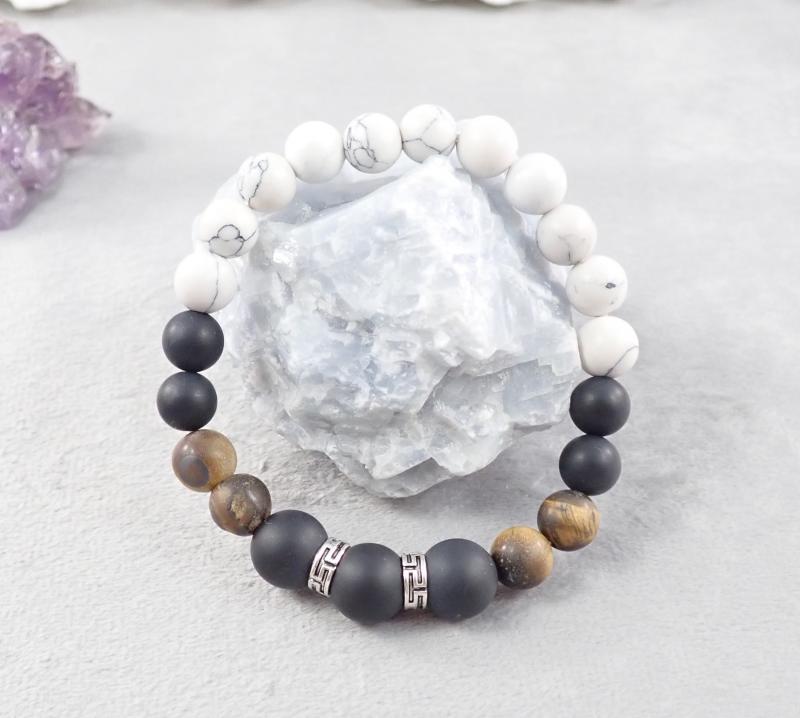 Howlit-ónix karkötő