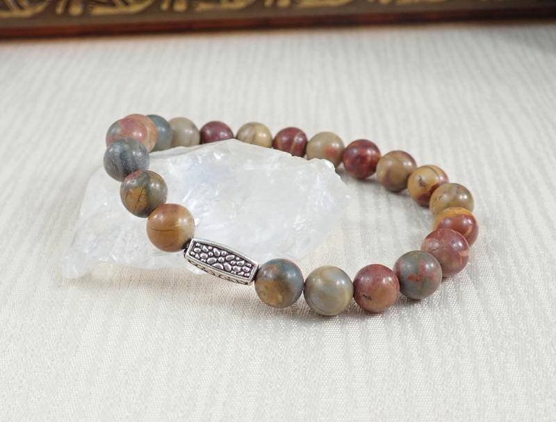 Jáspis karkötő fém dísszel