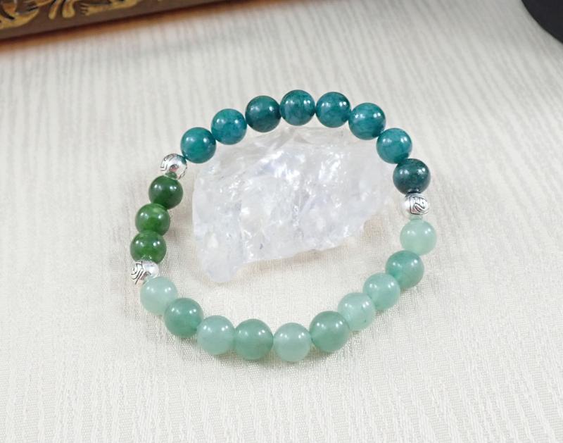 Karkötő háromféle zöldből