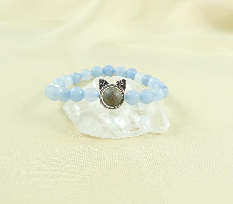 Kék jáde karkötő cicafejjel