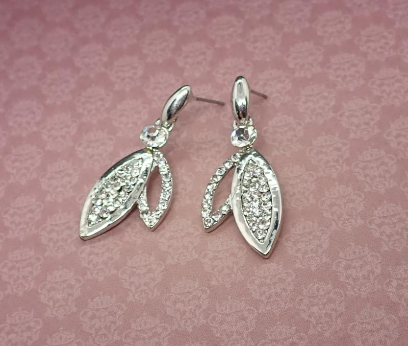 Két levél fülbevaló