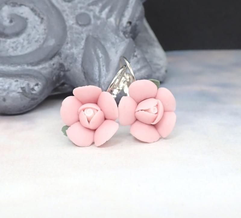 Kicsi virág fülbevaló, világos rózsaszín 2