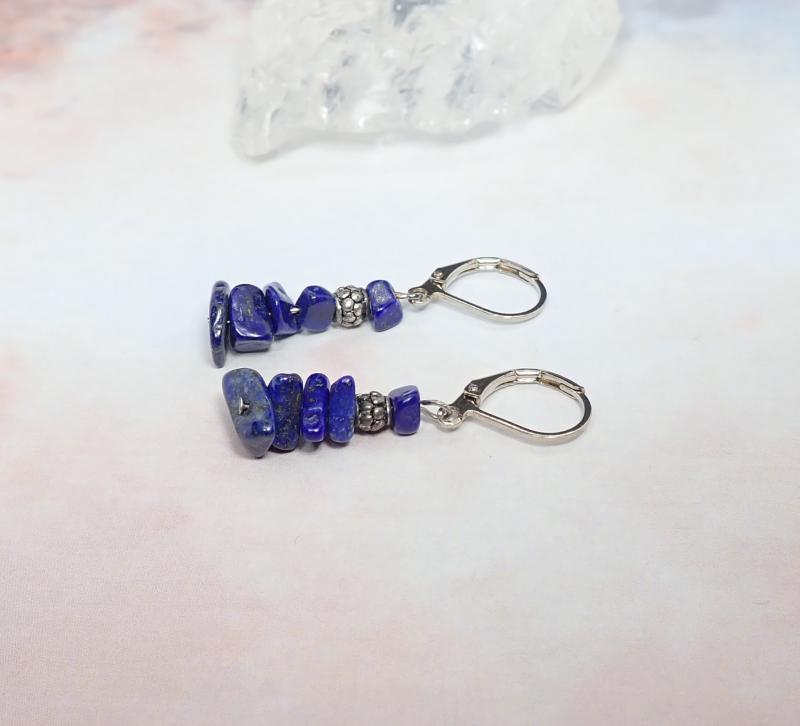 Lapis lazuli fülbevaló, törmelékköves
