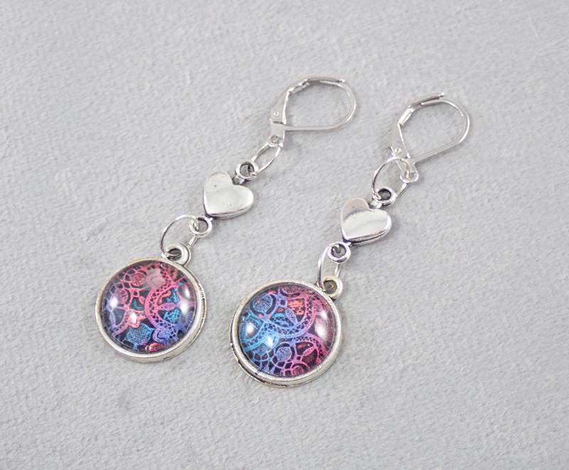 Mandalás fülbevaló szívvel