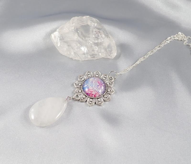 Mandalás medál tejkvarccal