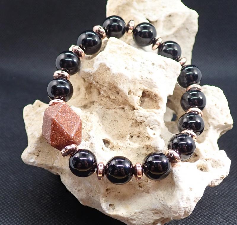 Ónix és rosegold hematit karkötő