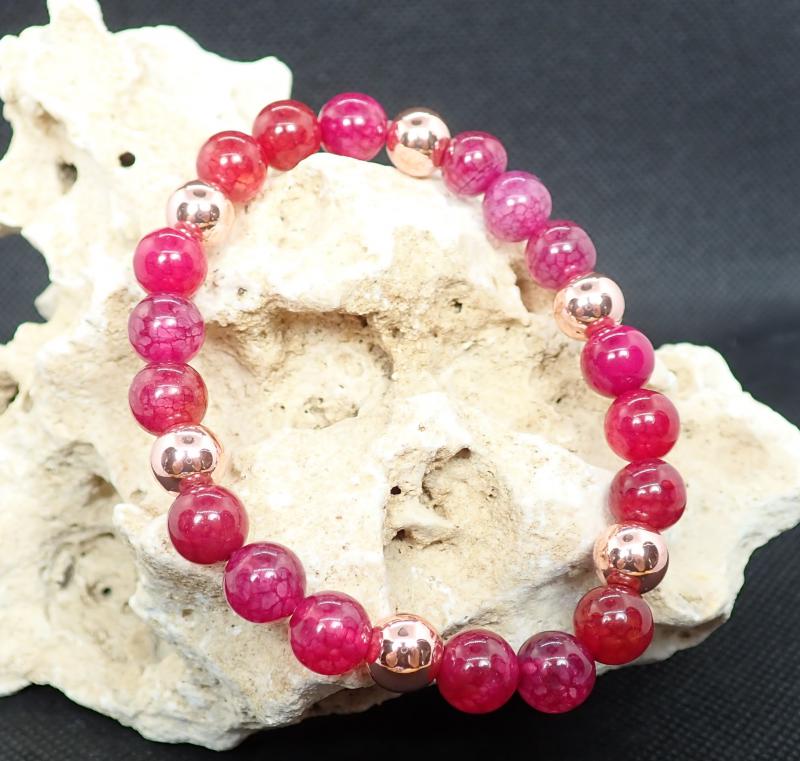 Pink sárkányvér achát karkötő rosegolddal