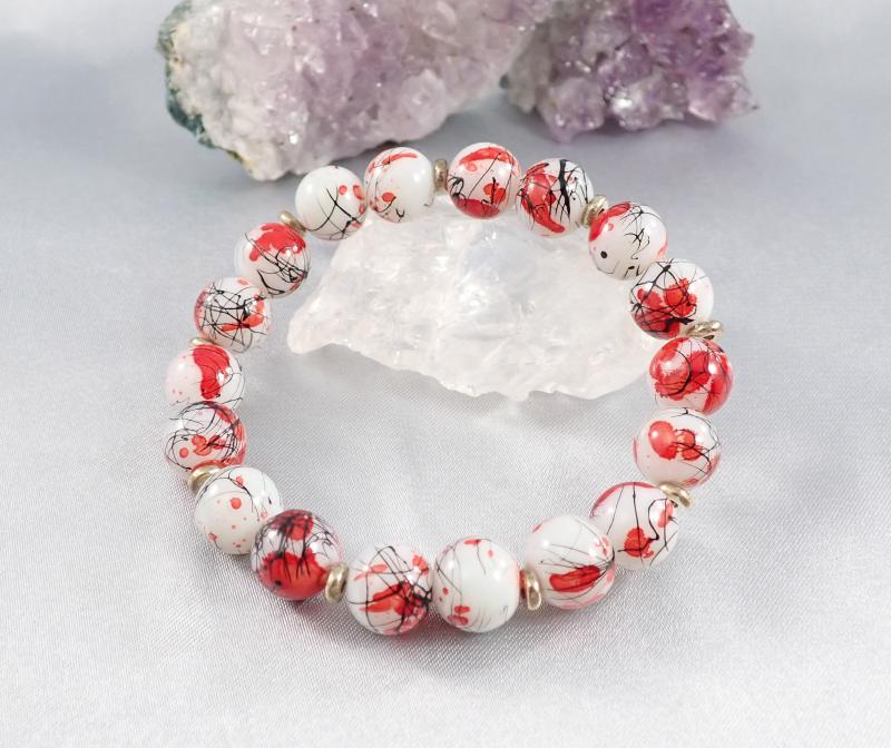 Rajzos karkötő piros-fehér 3