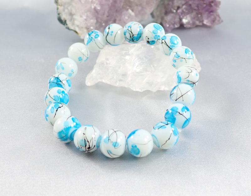 Rajzos karkötő világoskék-fehér 1