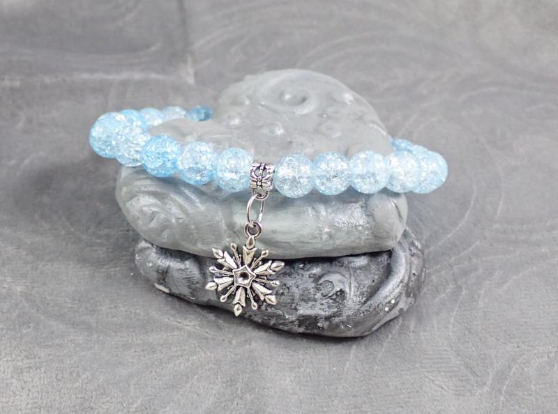 Roppantott gyöngy karkötő hópehellyel 3