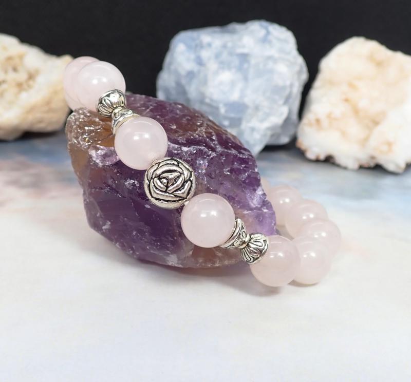 Rózsakvarc karkötő rózsával