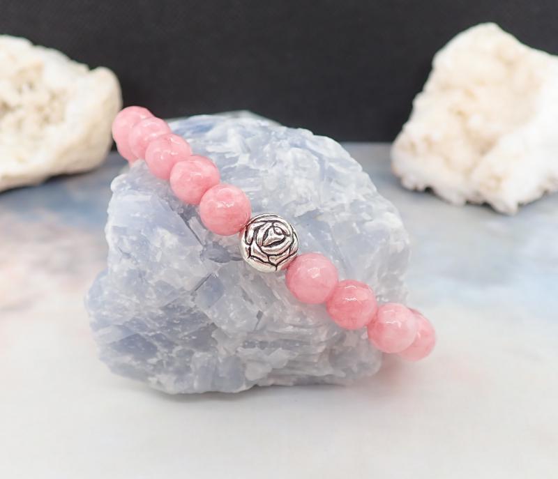 Rózsaszín achát karkötő rózsával