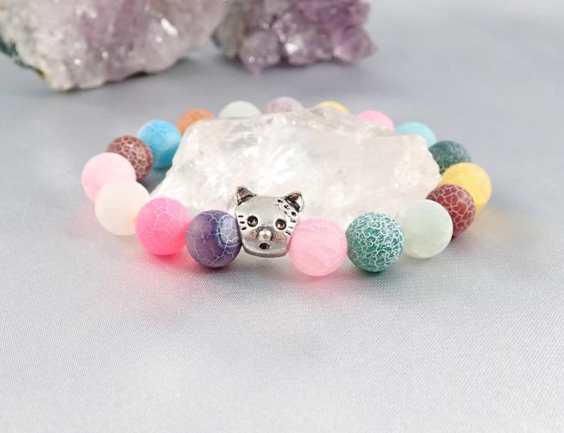 Színes, cicás karkötő