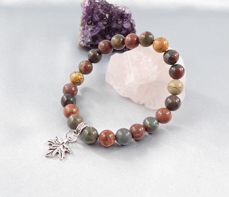 Színes picasso jáspis karkötő levélkével