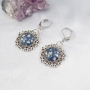 Apró virágos, sötétkék fülbevaló