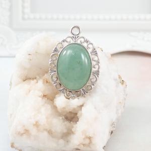 Aventurin medál antikolt keretben, kicsi