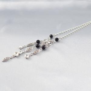 Csillogó nyaklánc szívvel