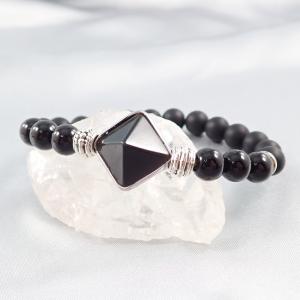 Erőközpont – ónix karkötő