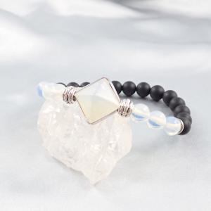 Erőközpont – opál karkötő