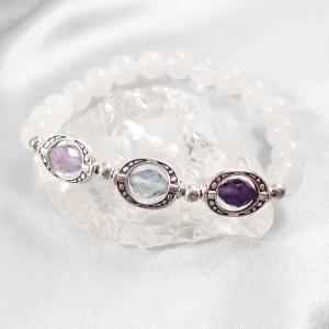 Holdkapu karkötő, fehér, három gyöngyös