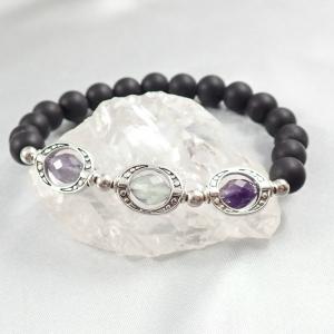 Holdkapu karkötő, fekete, három gyöngyös