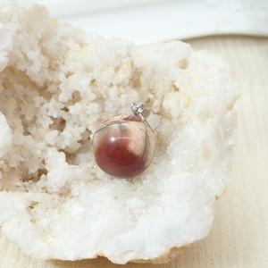 Jáspis gömb medál nyaklánccal 1