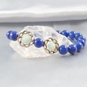 Kék jáde karkötő hullámos gyöngykerettel