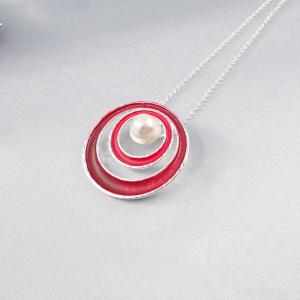 Két kör medál, bordó