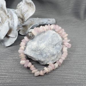 Kunzit szemcse karkötő