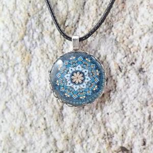Mandalamintás medál, kék