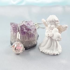 Nyitható medál, rózsaszín gyönggyel, kicsi