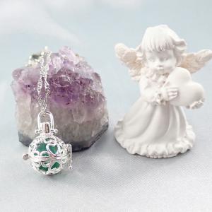 Nyitható medál, zöld gyönggyel, kicsi 1