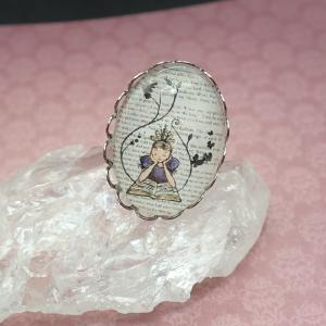 Olvasó kislány gyűrű