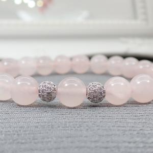 Rózsakvarc karkötő cikrondíszes gyöngyökkel