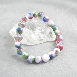 Szivárvány jáde karkötő csipkés gömbökkel