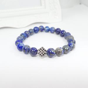 Szodalit karkötő végtelen csomó dísszel