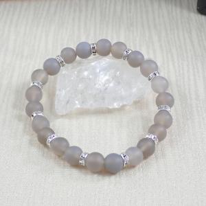 Szürke matt achát karkötő 2