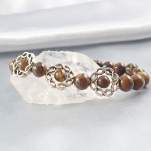 Tigrisszem karkötő hullámos gyöngykerettel