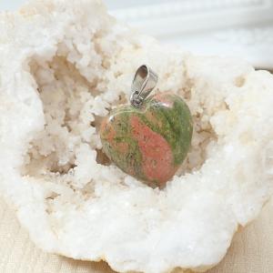 Unakit medál, szív, nagyobb, nyaklánccal 3