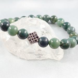 Zöld egyensúly – mohaachát karkötő végtelen csomóval