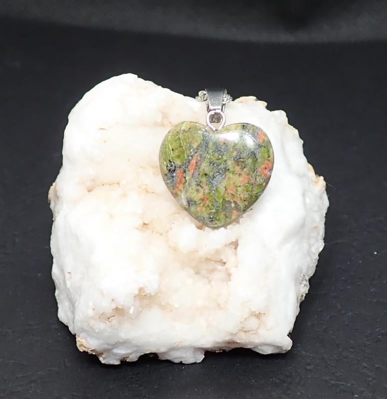 Unakit medál, szív, nagyobb, nyaklánccal 1