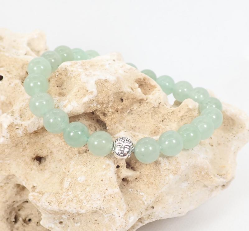 Világoszöld jáde karkötő Buddhával